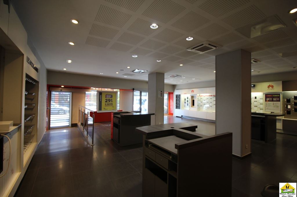 Appartement Local commercial LE PORT 4500€ Cabinet Immobilier Saint Michel Appartement Local commercial LE PORT 4500€ Cabinet Immobilier Saint Michel