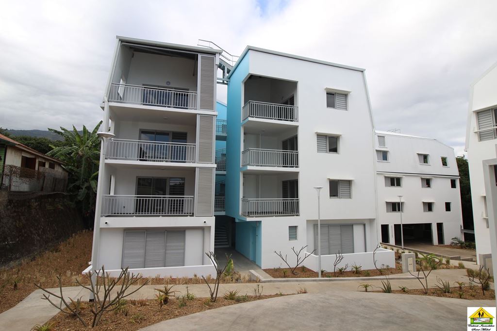 Appartement F5 Etang Salé les Hauts 964.01€ Cabinet Immobilier Saint Michel Appartement F5 Etang Salé les Hauts 964.01€ Cabinet Immobilier Saint Michel